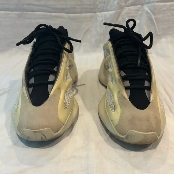 adidas gazelle silver green womens Adidas Yeezy 700 V3 Azael